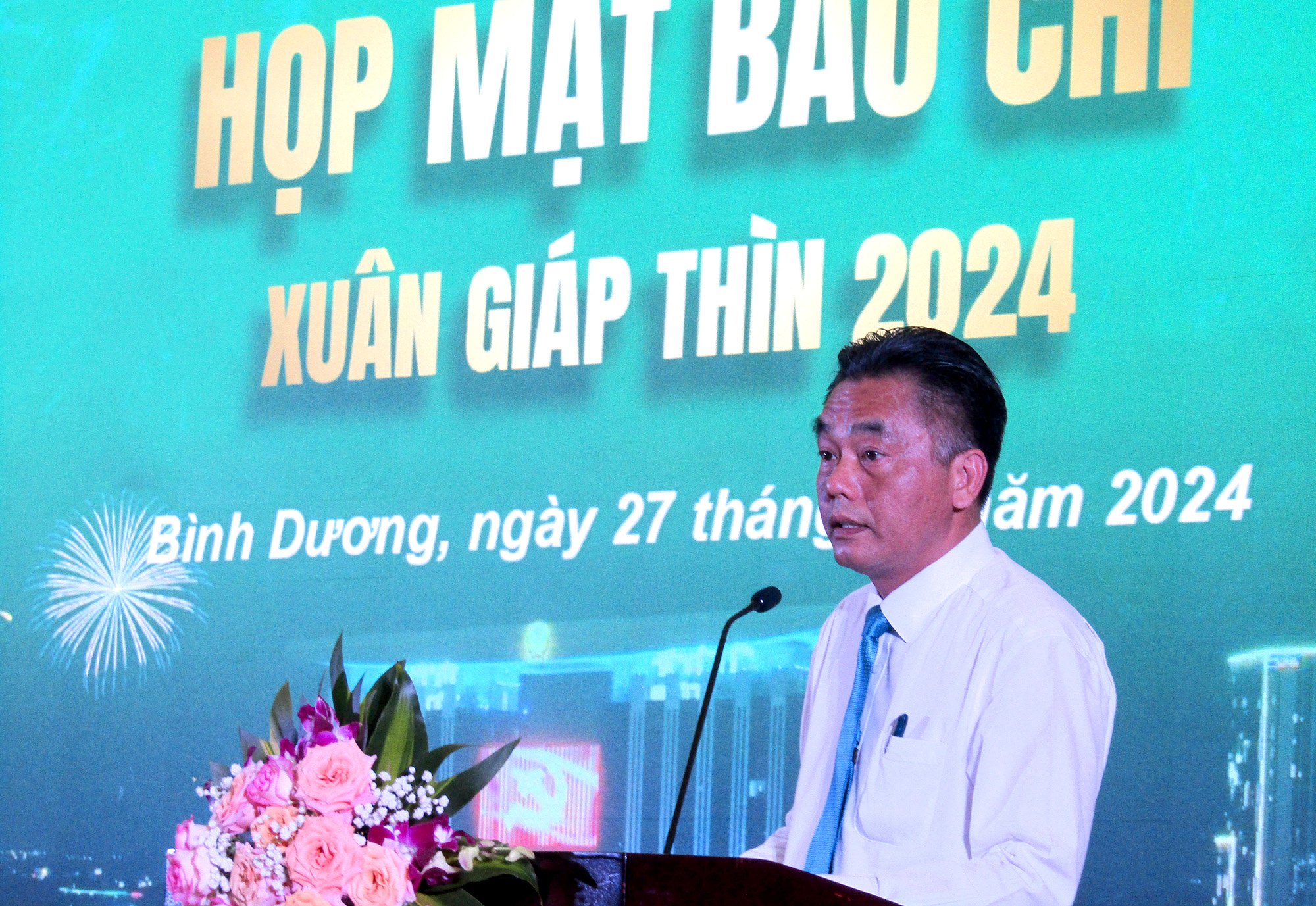 Đồng chí Nguyễn Lộc Hà, Phó Chủ tịch UBND tỉnh Bình Dương phát biểu tại Hội nghị.